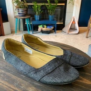 Keen Cortona Vegan Textile Flat 9.5